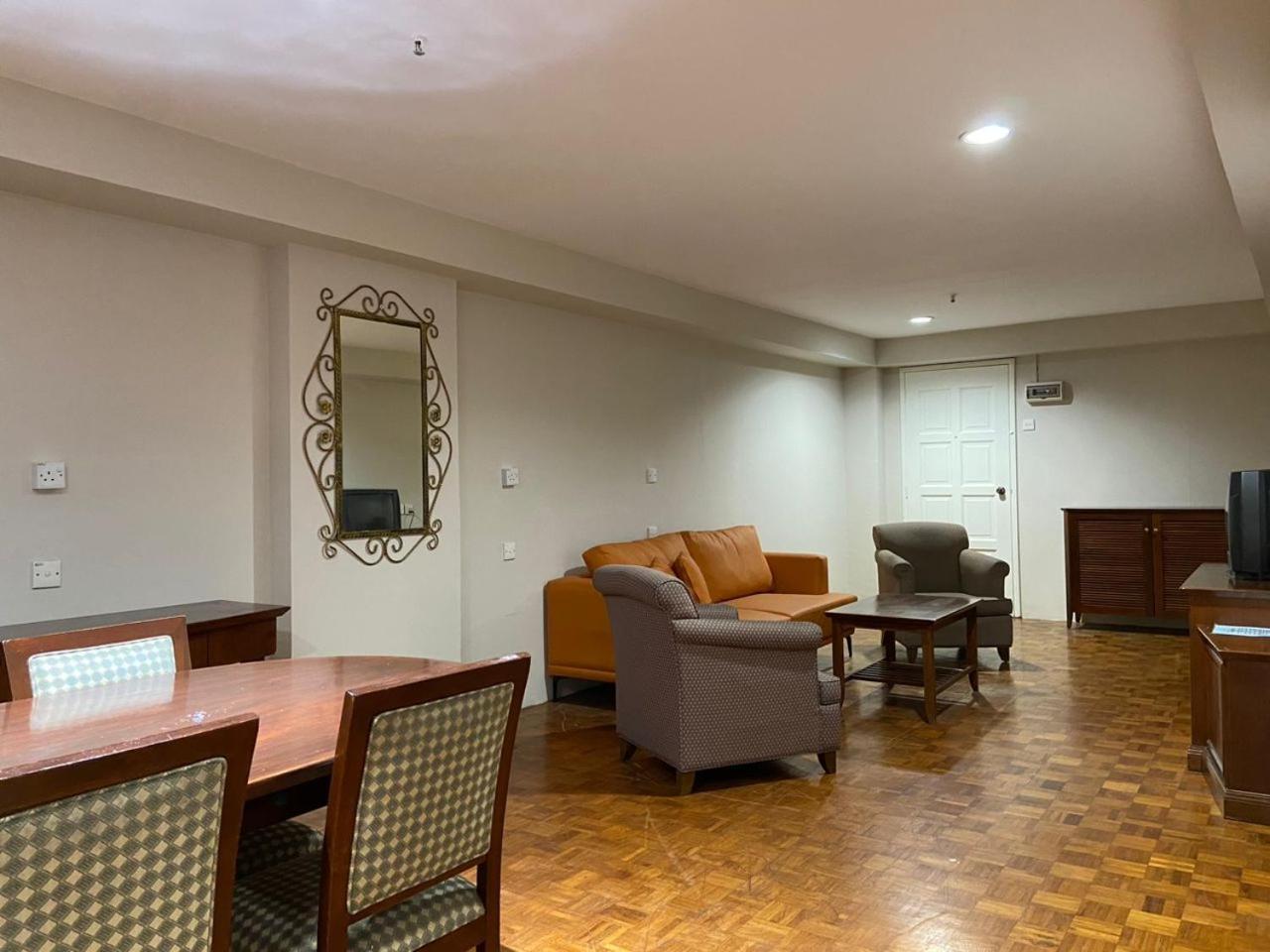 The Little Star Studio Hotel- Star Regency บรินชัง ภายนอก รูปภาพ